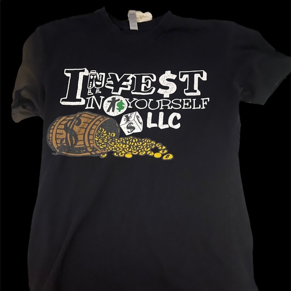 Invest In Yourself T-shirt - Picture 1 of 1